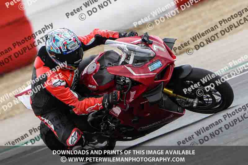 cadwell no limits trackday;cadwell park;cadwell park photographs;cadwell trackday photographs;enduro digital images;event digital images;eventdigitalimages;navarra;no limits trackdays;peter wileman photography;racing digital images;trackday digital images;trackday photos
